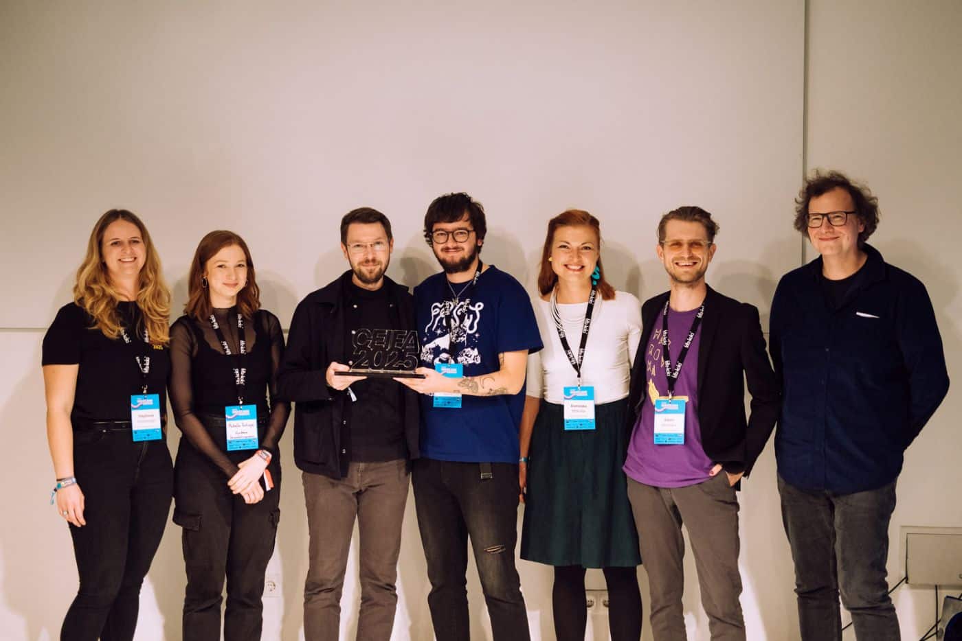 Bild CEIFA-Gewinner:innen 2025: Fraj (SK), Habrovka (CZ), Kunstmue (AT) & Waves-Team