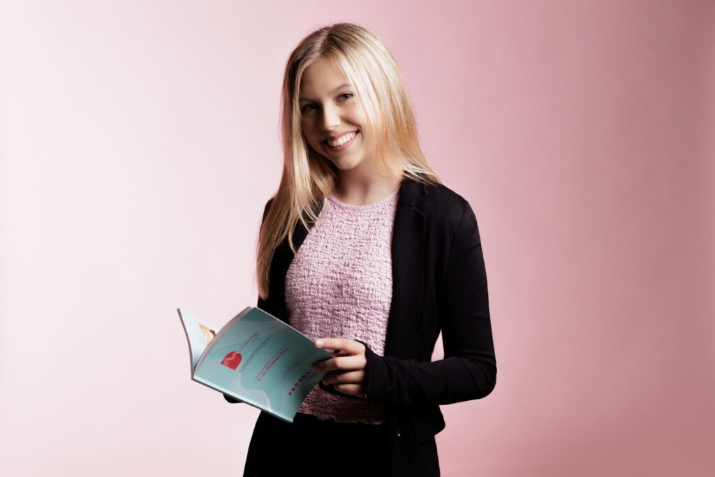 Bild von Clarissa Bevilacqua, der künstlerischen Leiterin des DYNAMIKfestes