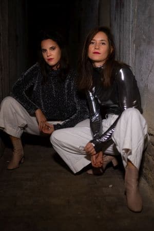 Bild Cousines like shit