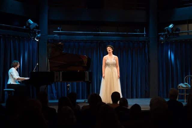 Bild Elisabeth De Roo / Kein leichtes Mädchen