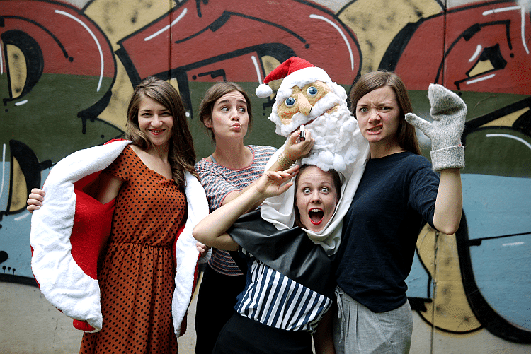 Fräulein Hona (c) Mario Lang