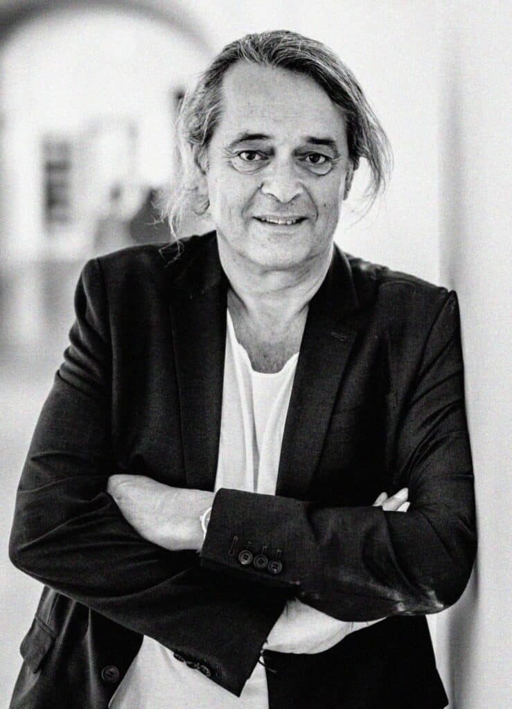 Bild des ehemaligen künstlerischen Leiters der Festivals Imago Dei und Glatt&Verkehrt Jo Aichinger