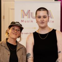 Bild von Little Element & Farce