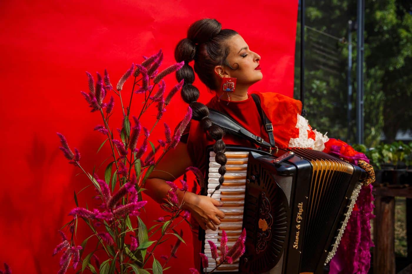 Bild der Musikerin Livia Mattos