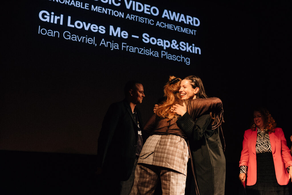 Anja Franziska Plaschg (Honorable Mention) bei der Preisverleihung