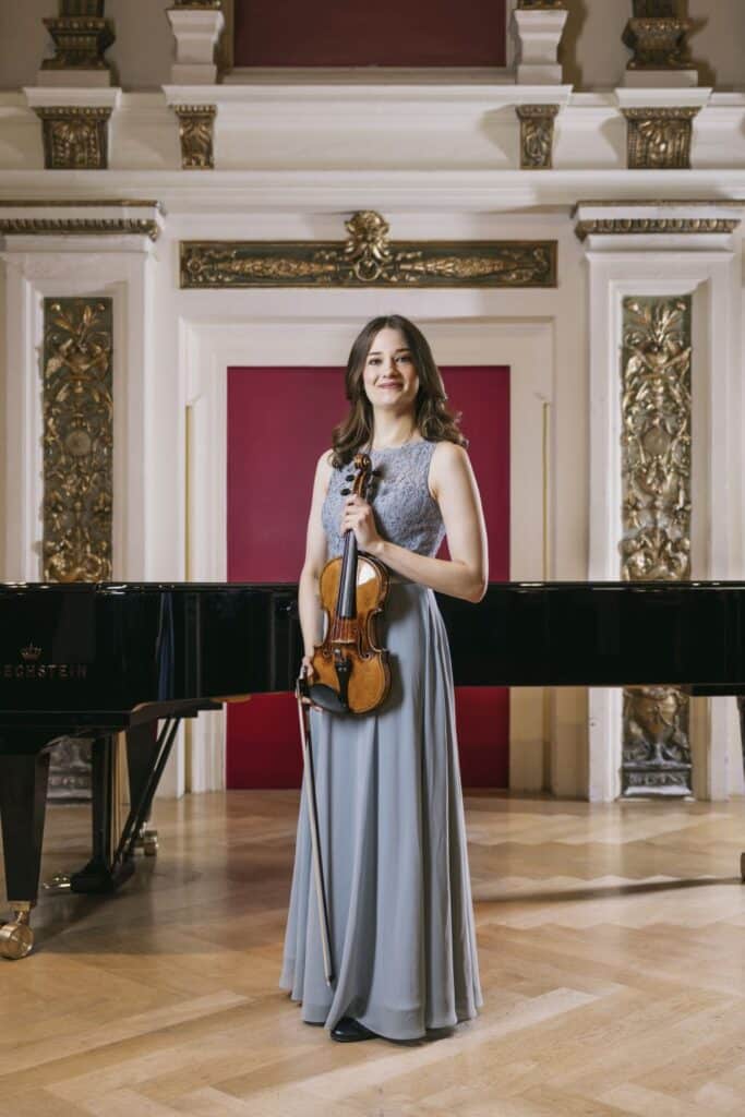 Bild der geigerin Maria Sotriffer