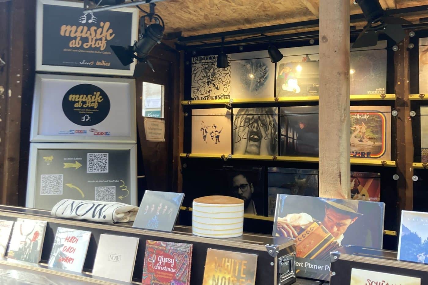 Bild Stand Musik ab Hof