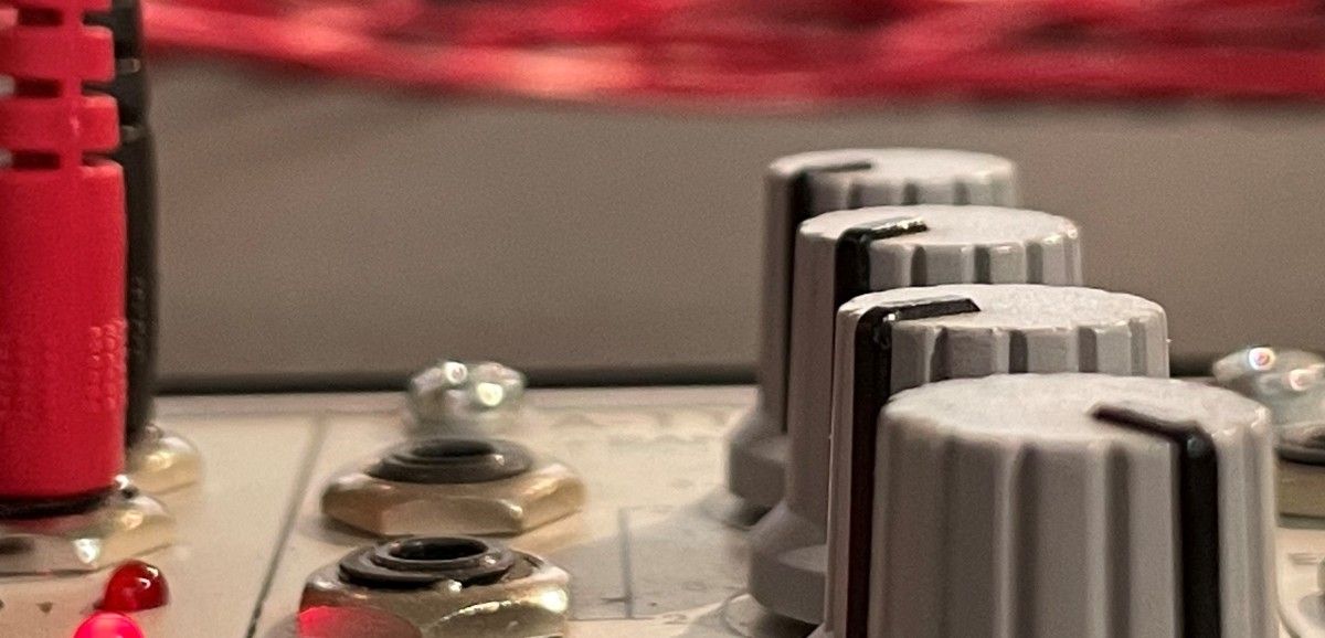 Bild eines Synthesizers