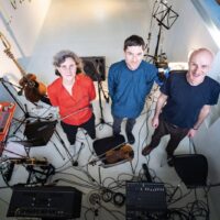 Bild des Trios Peripherie