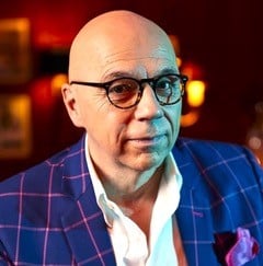 Peter-Legat-c-Stefan-Csáky