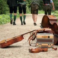 Sujet der musikalischen Straßenbahnfahrt im Rahmen von Hausmusi Roas der Festwochen Gmunden