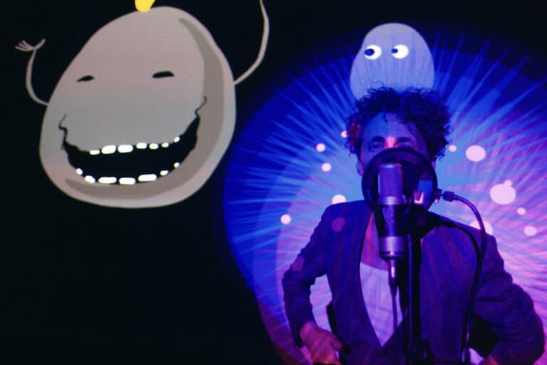 (c) Christian Reiner / Tetete Bienenkino