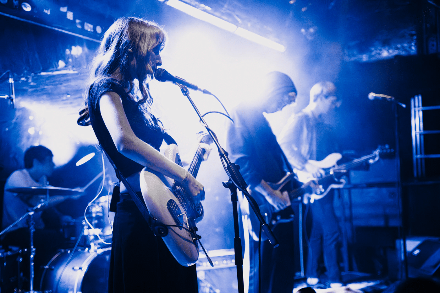 Bild Waves Vienna 2025 / Glazyhaze live