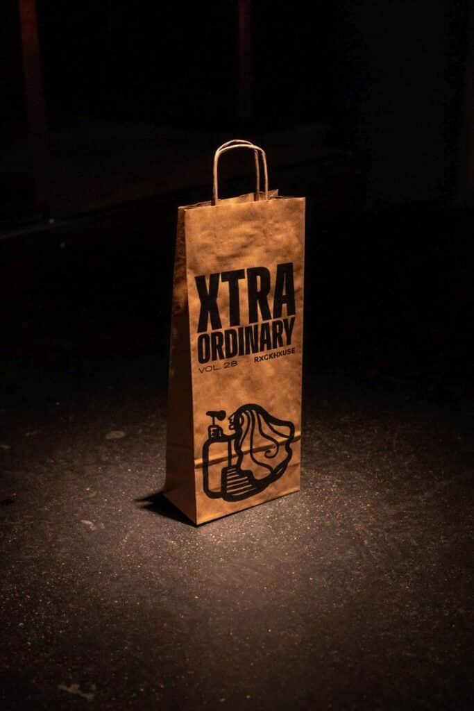 Bild Xtra Ordinary Vol. 28 Tasche vor schwarzem Hintergrund